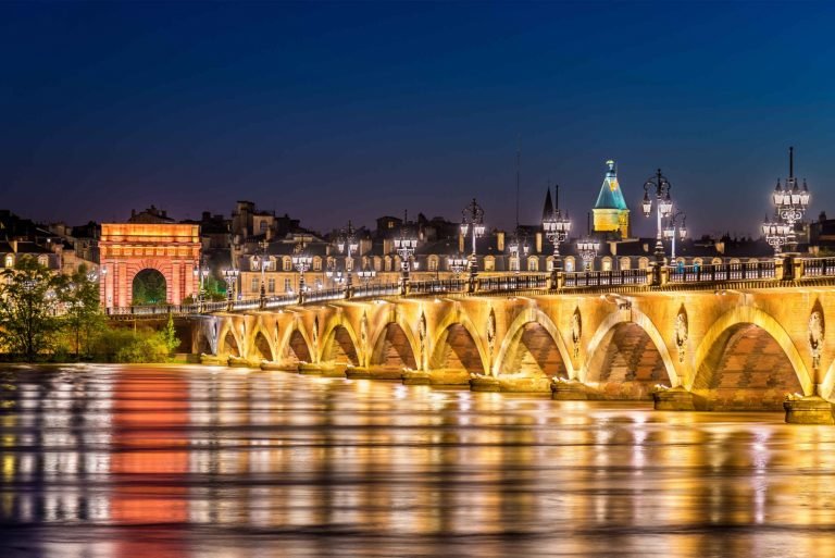 Erotic Massage in Bordeaux near me